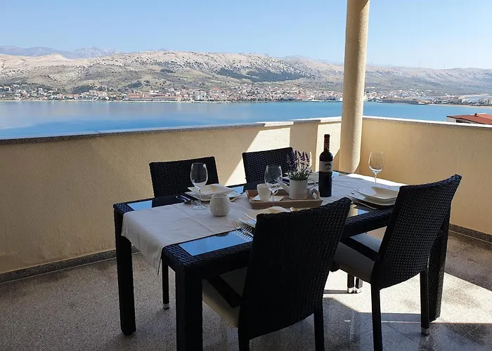 Moon Island Διαμέρισμα Pag Town