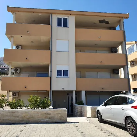 Moon Island * Pag Town