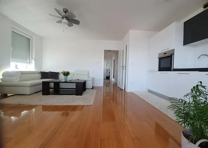 Moon Island Lejlighed